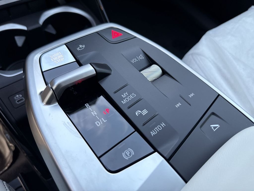 New 2027  BMW xDrive28i image 16