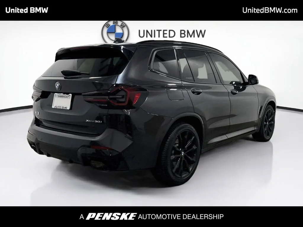 Certified Used 2024 Dark Graphite BMW xDrive30i image 5