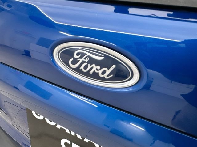 Used 2021 Blue Ford SE image 39