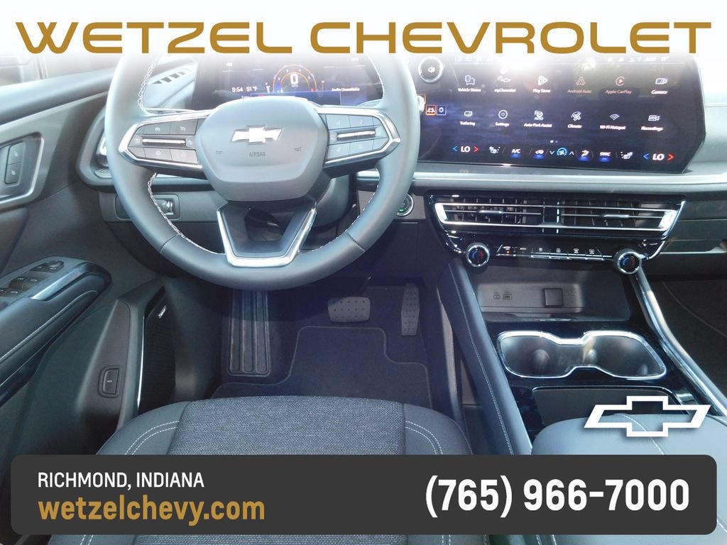 New 2027 Mosaic Black Metallic Chevrolet LT image 16