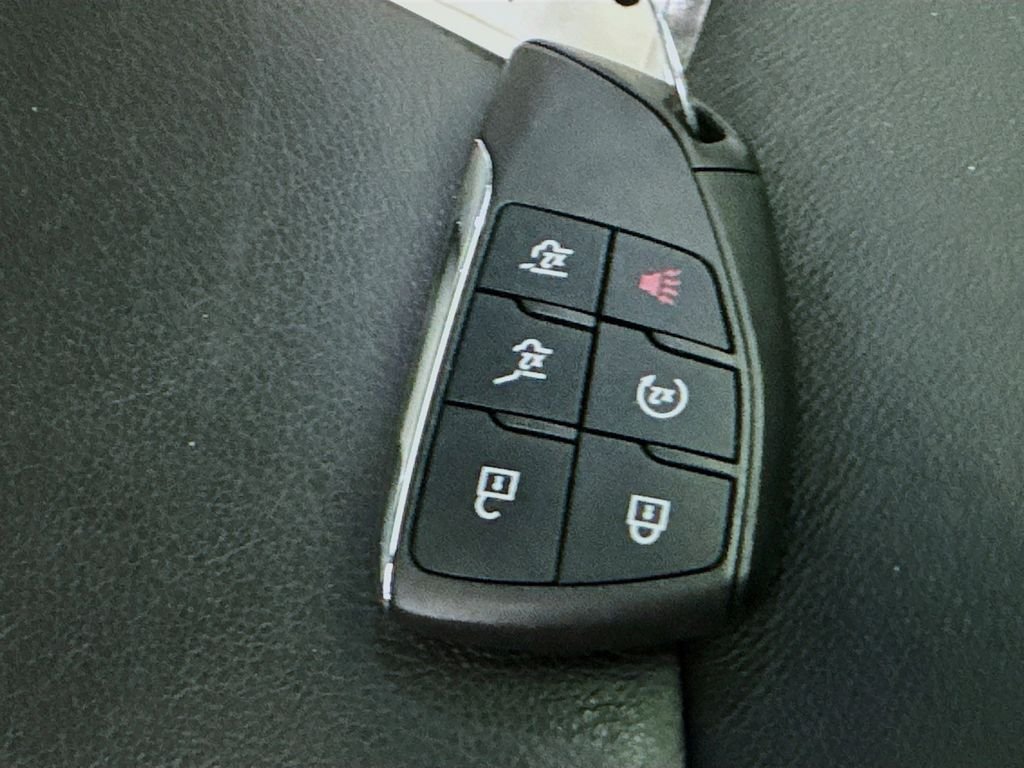 Used 2024 Black Chevrolet Z71 image 36