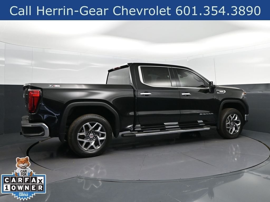 2023 GMC Sierra 1500 SLT - Photo 8