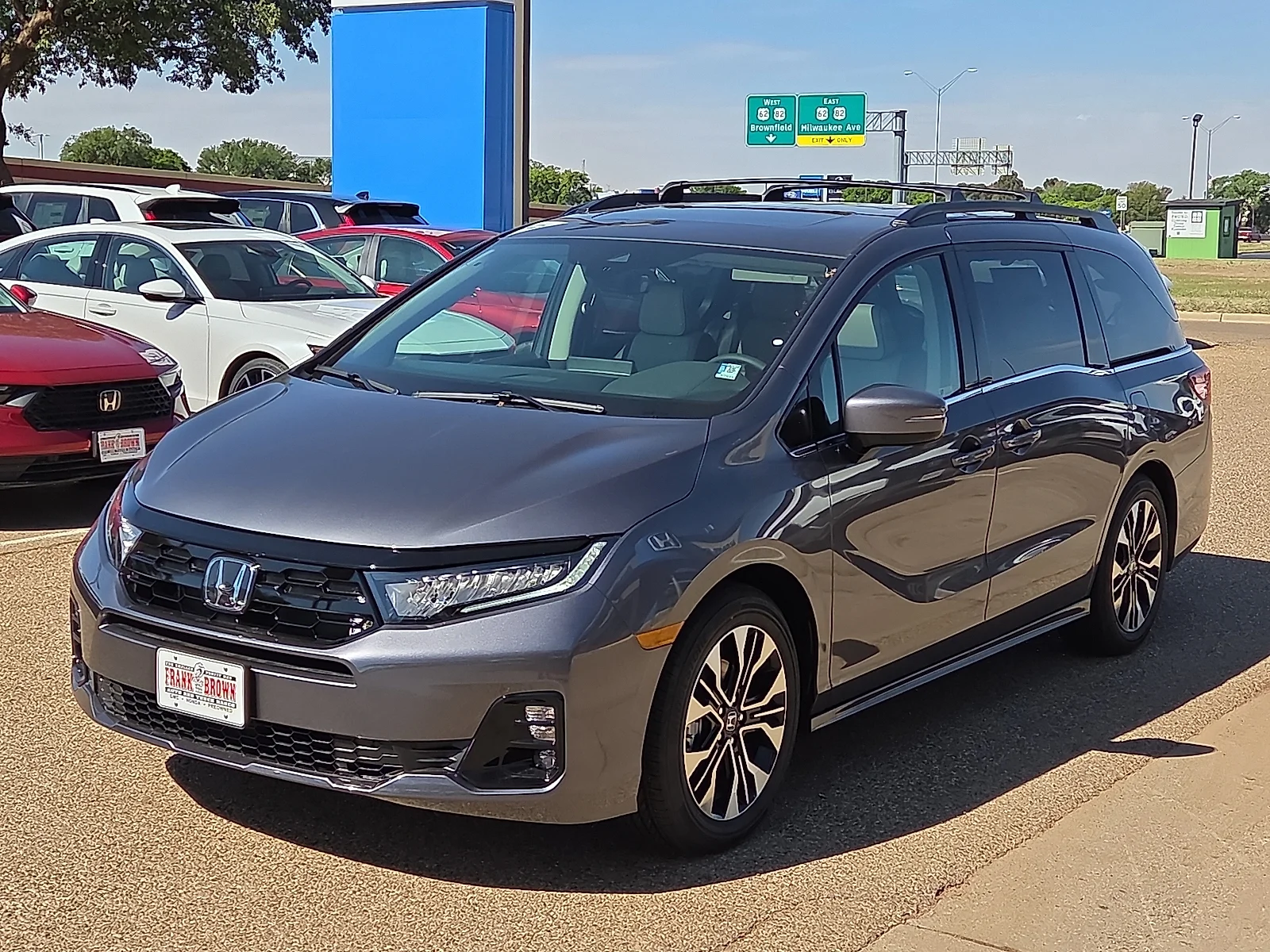 2026 Honda Odyssey Elite's photo