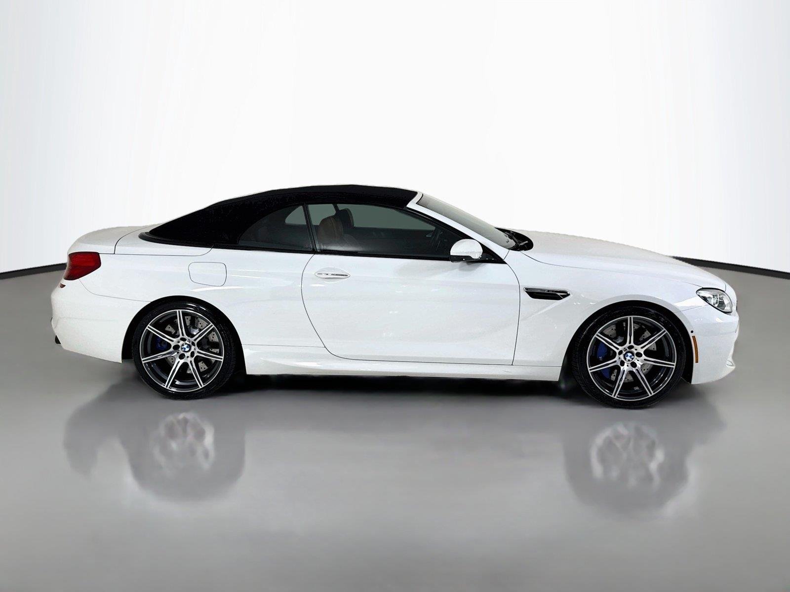 Used 2016 Alpine White BMW M6 Conv Competition Pkg | Executive Pkg | Night Vision image 52