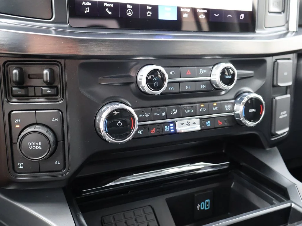2026 Ford F-350 Super Duty Lariat - Photo 36