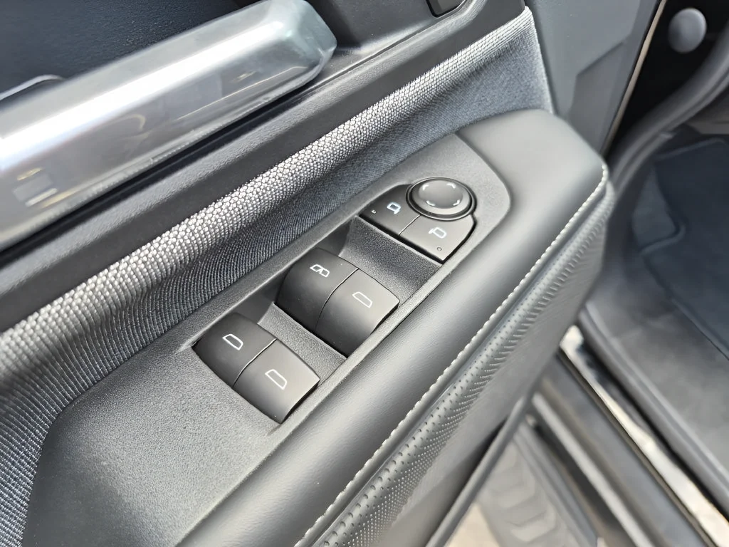 New 2026 GMC Sierra EV Elevation Standard Range, photo 16