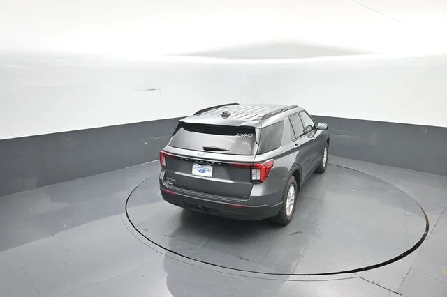 New 2026 Carbonized Gray Metallic Ford Active image 30