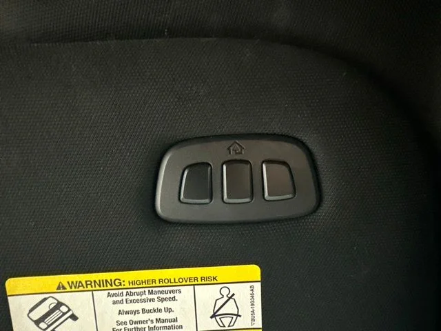 Used 2023 White Ford Lariat image 21
