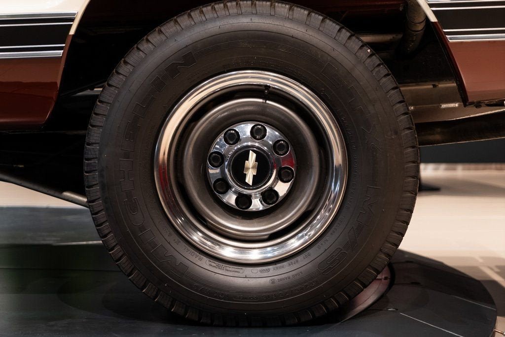 Used 1970 Orange Chevrolet Regular Cab image 14