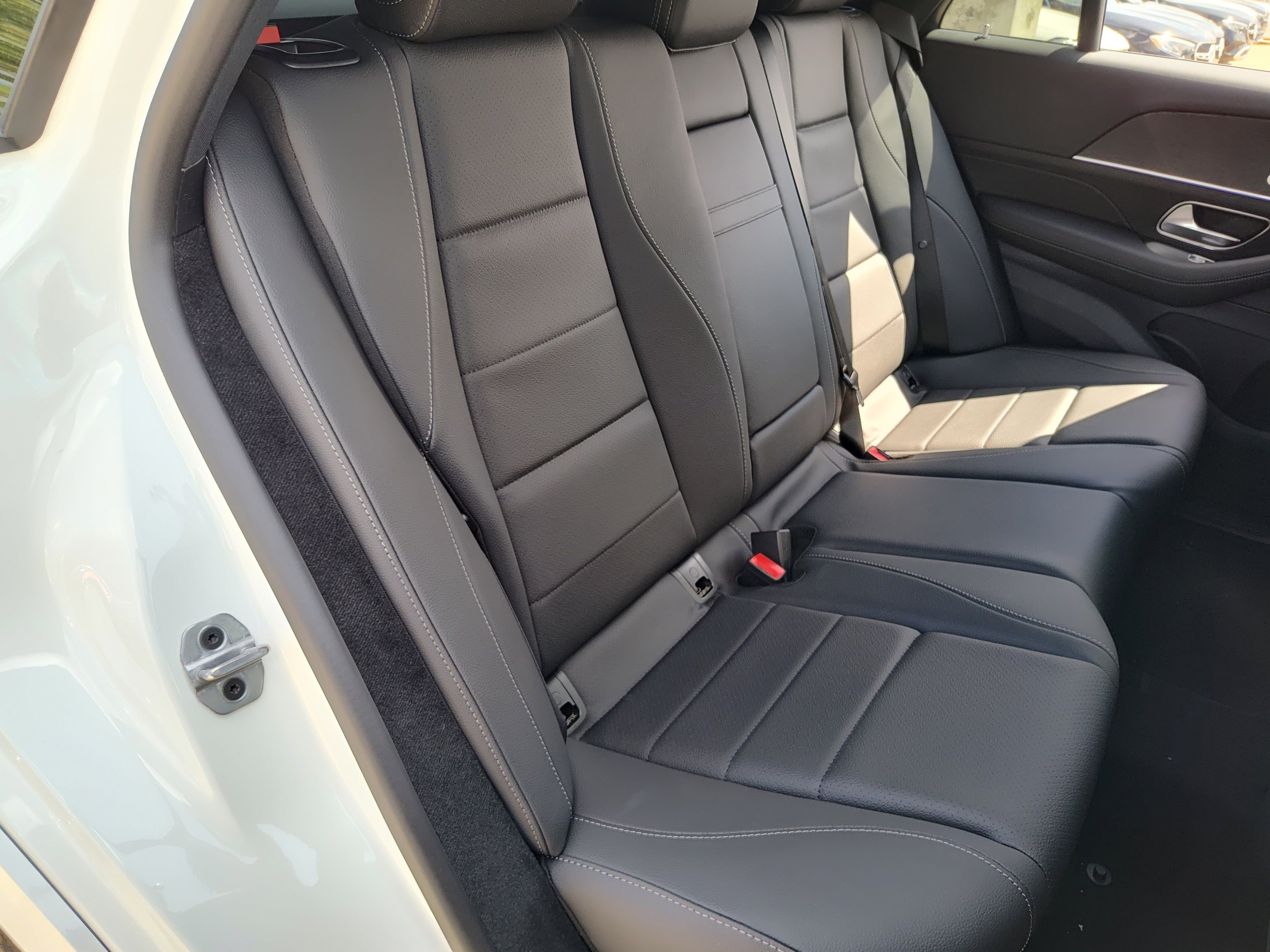 New 2026 Polar White Mercedes-Benz GLE 450 image 28