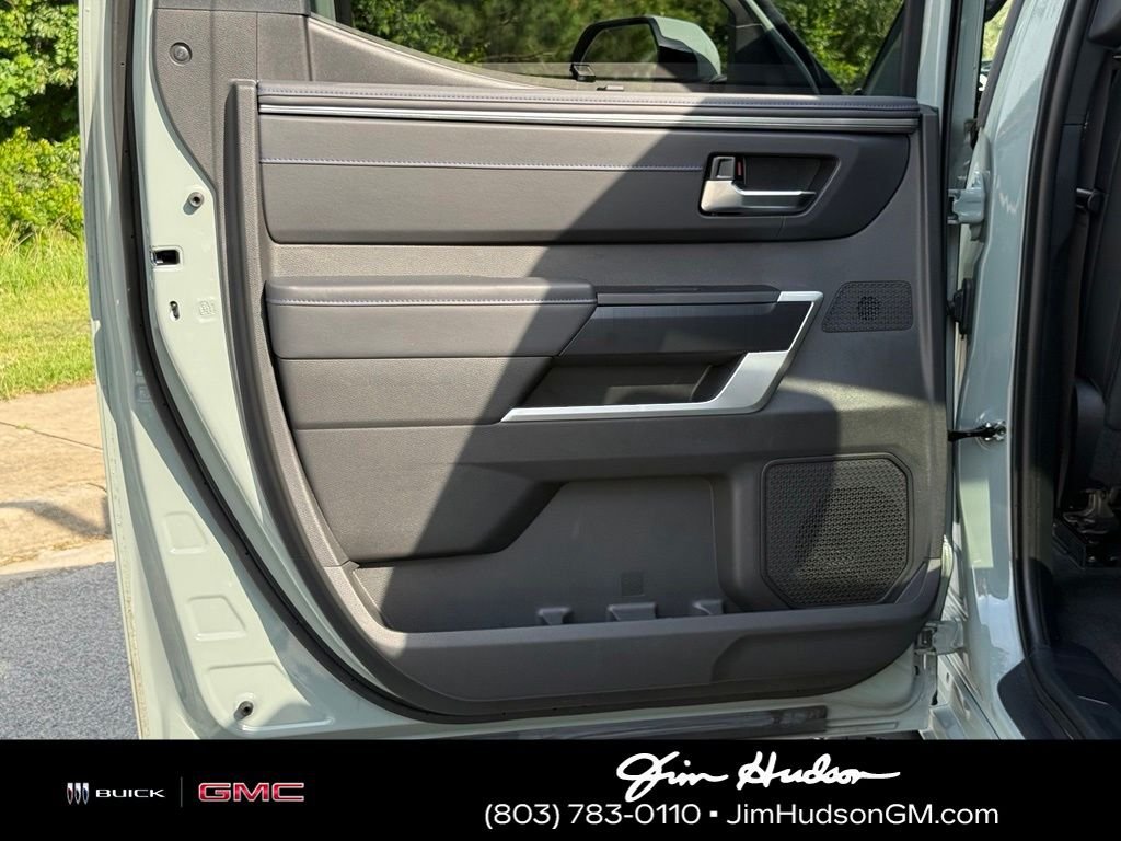 Used 2024  Toyota Platinum image 25