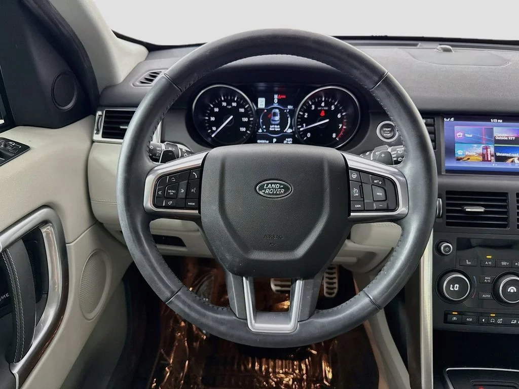 Used 2017 Black Land Rover HSE image 11