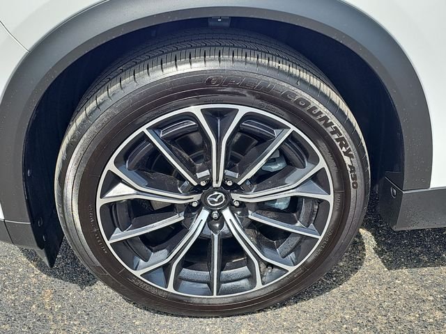 Used 2025 White Mazda Premium Plus image 33
