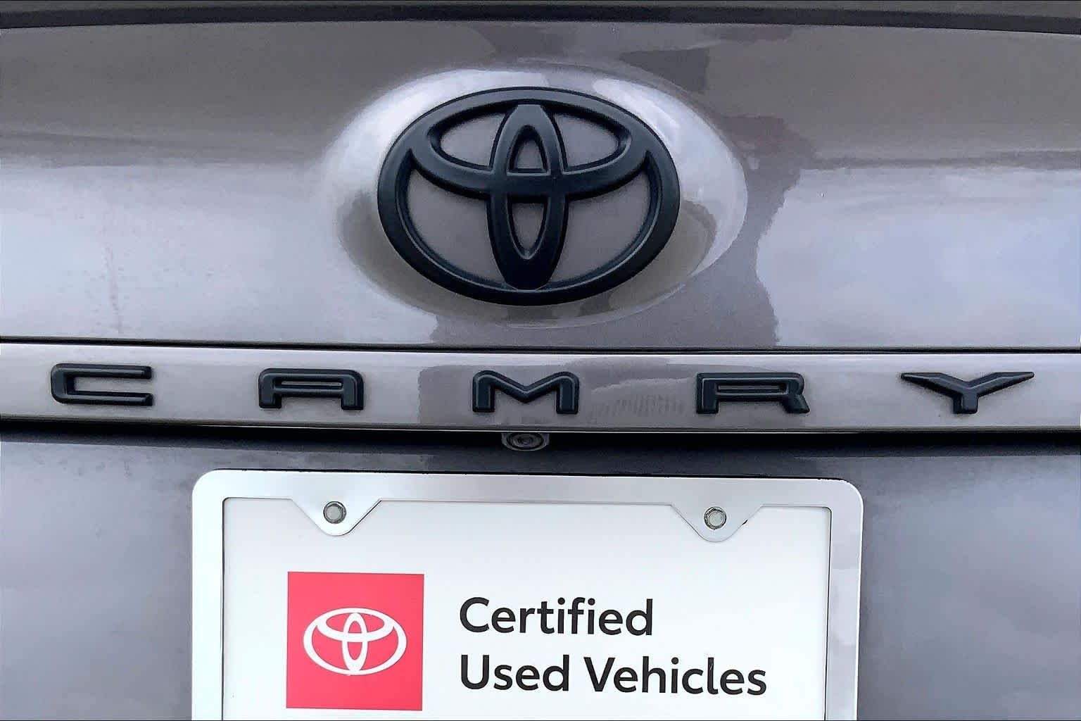 Used 2023 Predawn Gray Mica Toyota SE image 10