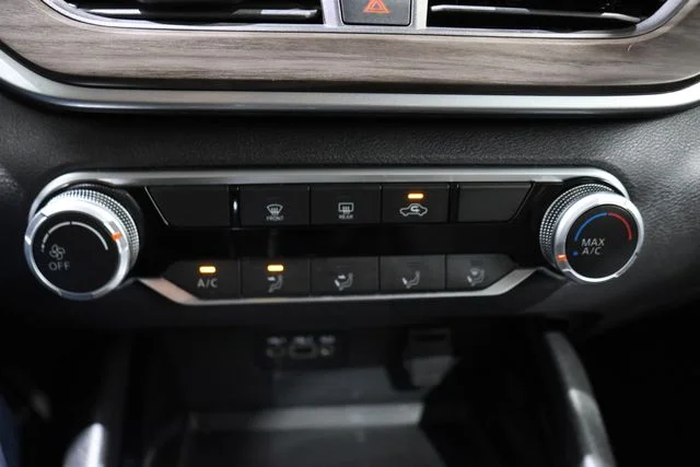 Used 2024 Gun Metallic Nissan 2.5 SV image 23