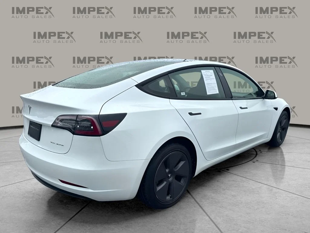 Used 2023 White Tesla Long Range image 3