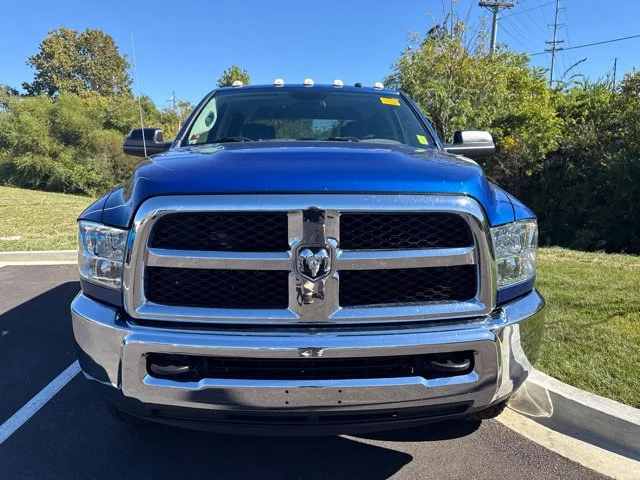 Used 2018 Blue Streak Pearlcoat Ram Tradesman image 2
