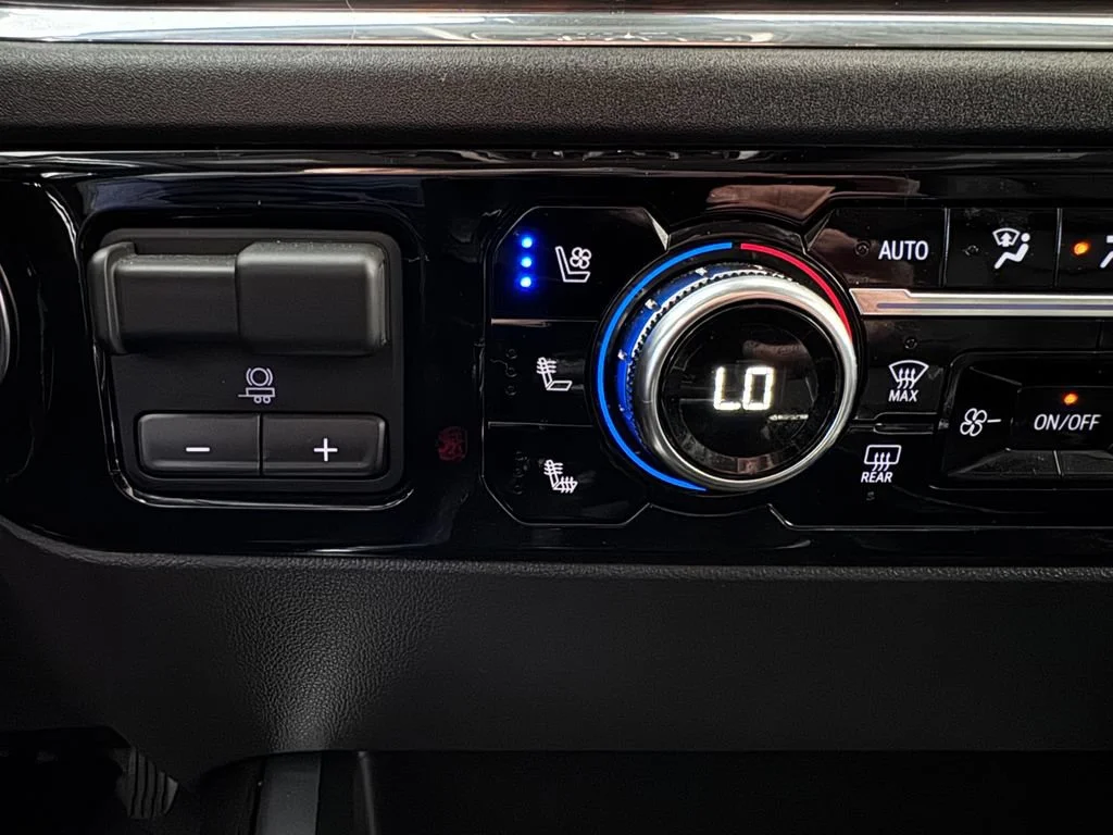 2023 GMC Sierra 1500 SLT - Photo 25