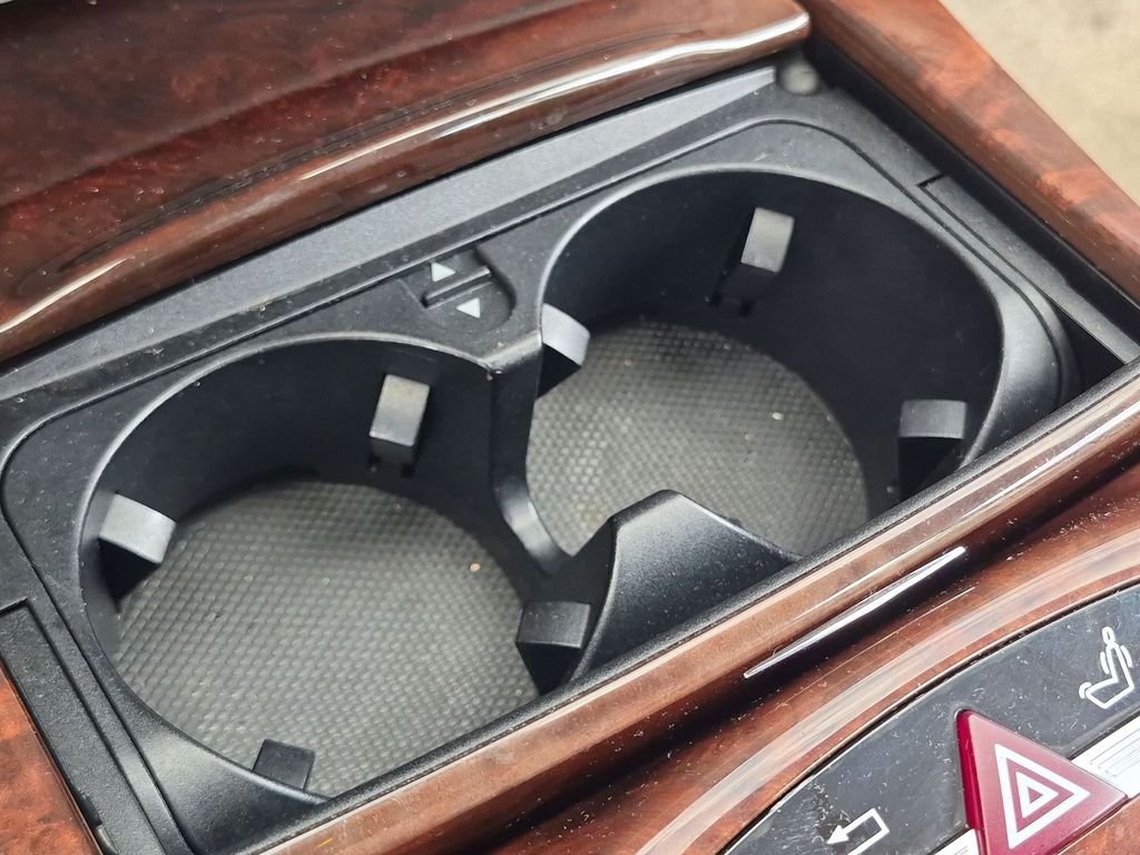 Used 2010 Silver Mercedes-Benz S 550 image 26