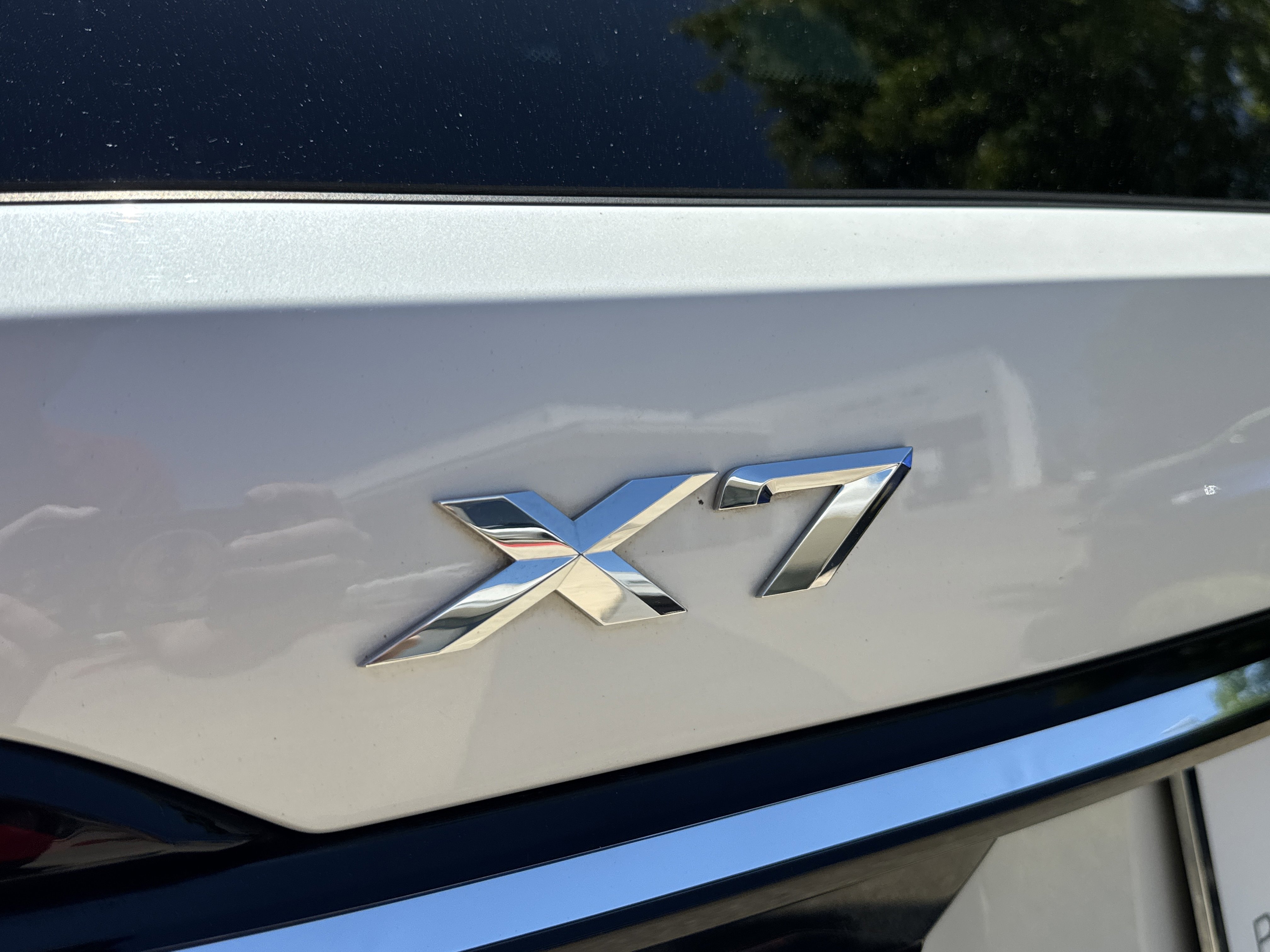 Certified Used 2023 Mineral White Metallic BMW xDrive40i image 8