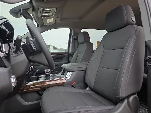 New 2026 Sterling Metallic GMC Elevation image 12