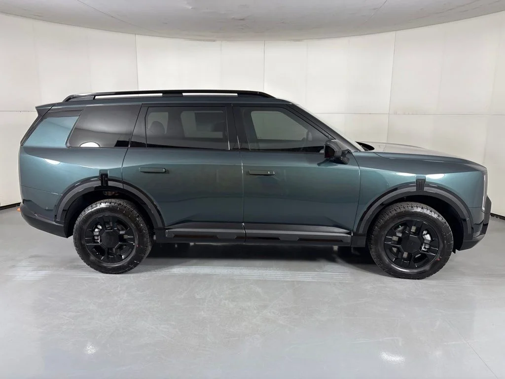 New 2027 Black Jade Green Kia X-PRO SX image 9