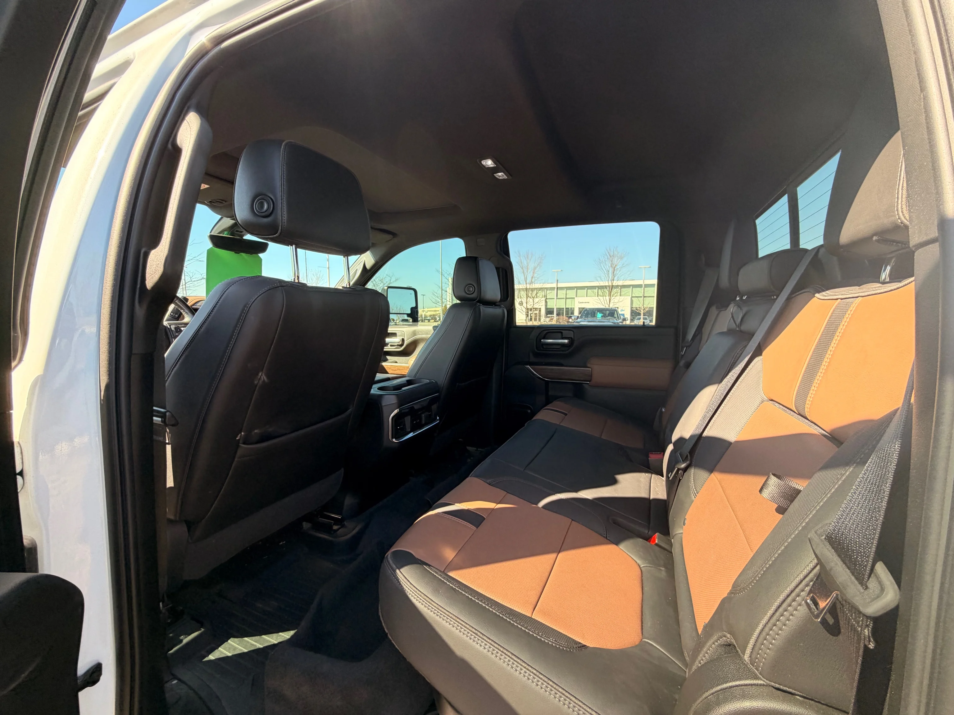 Used 2022  Chevrolet HIGH COUNTRY image 8