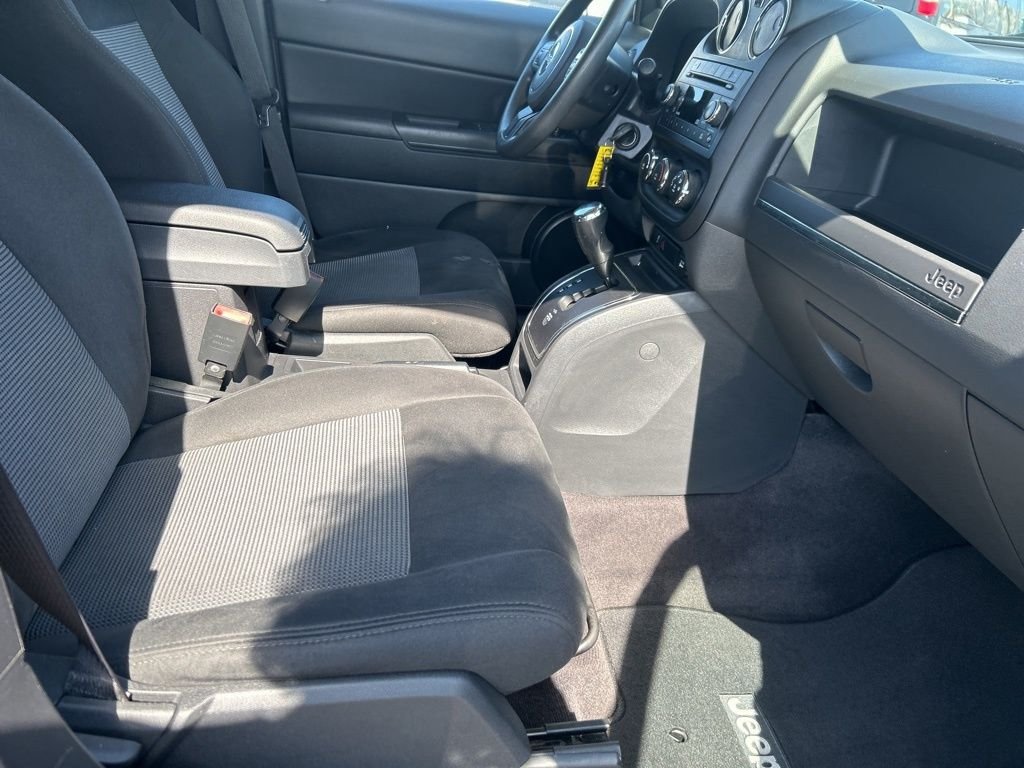 Used 2017 Black Jeep Sport image 19
