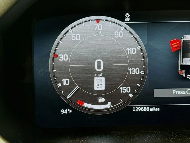 Used 2023 Black Land Rover X-Dynamic SE image 13