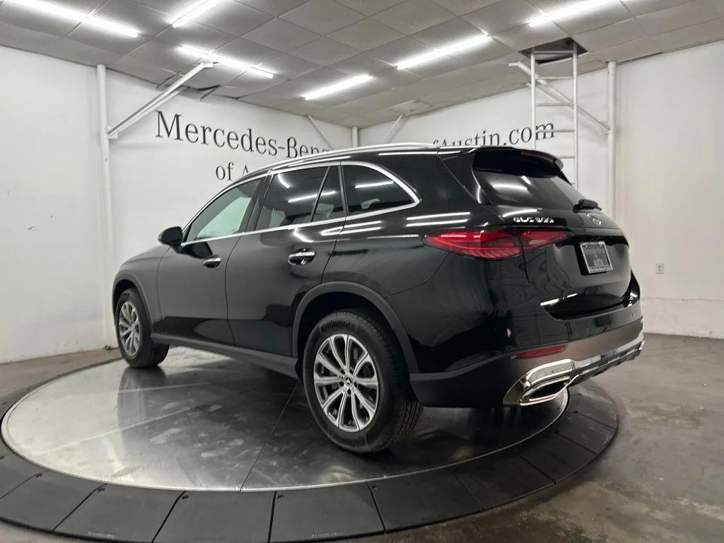 New 2026 Black Mercedes-Benz GLC 300 image 5