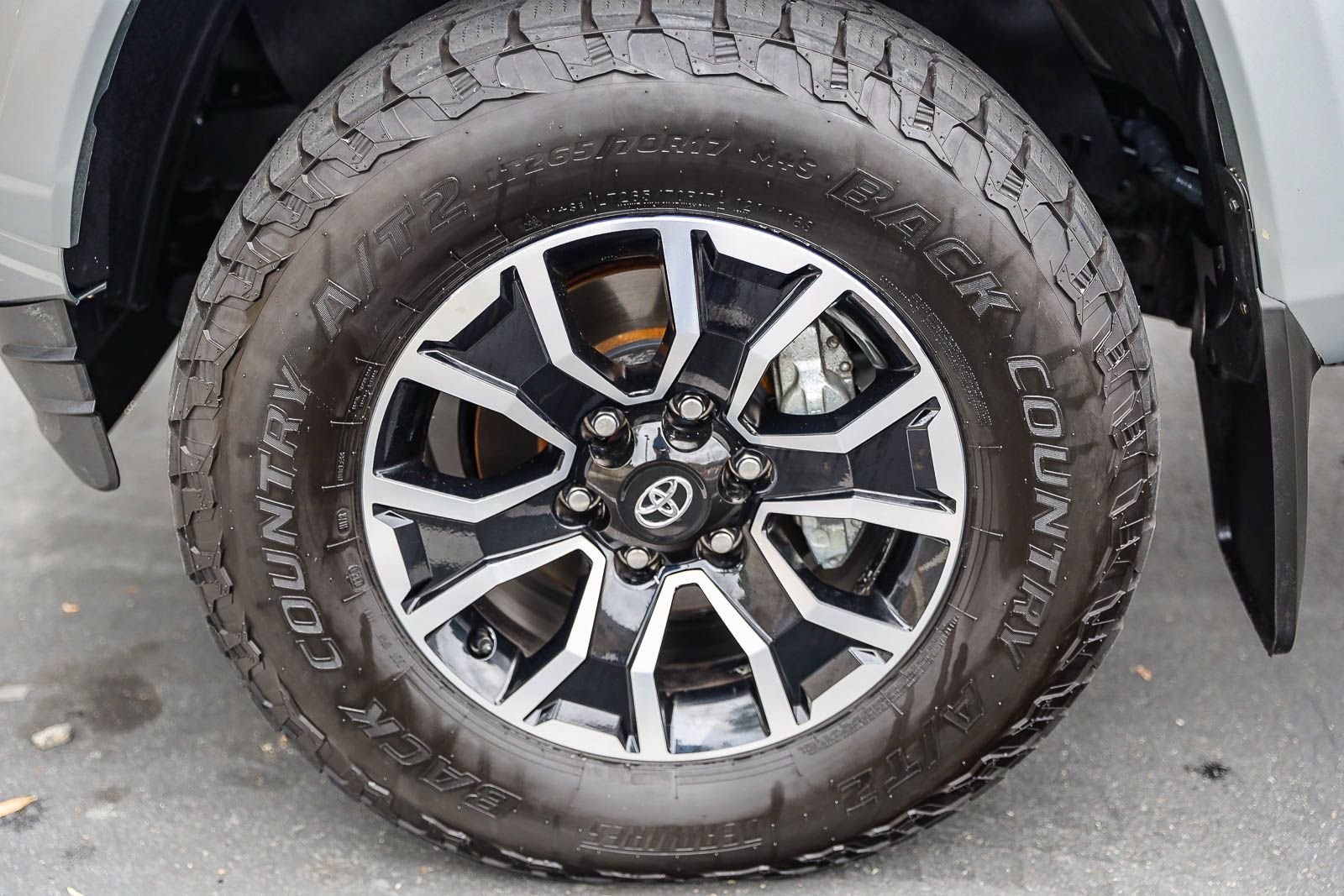 2023 Toyota Tacoma TRD Sport - Photo 9