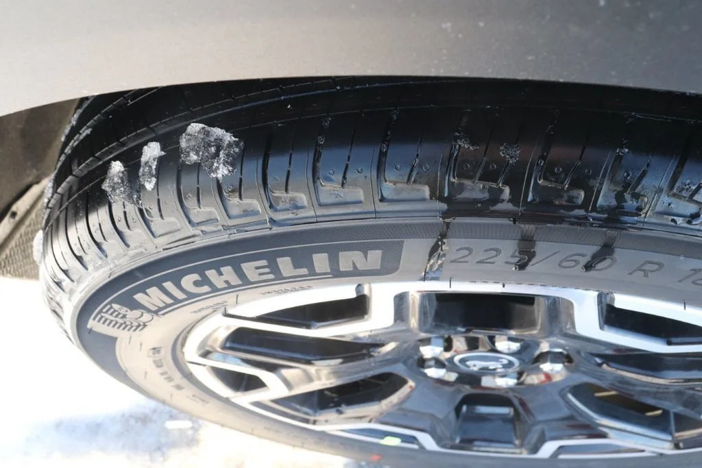 New 2025 Carbonized Gray Metallic Ford Outer Banks® image 48