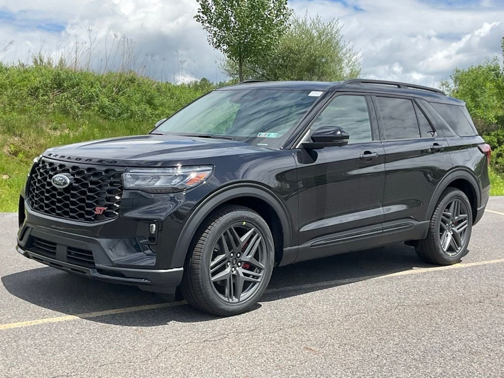 New 2026 Agate Black Metallic Ford ST image 32