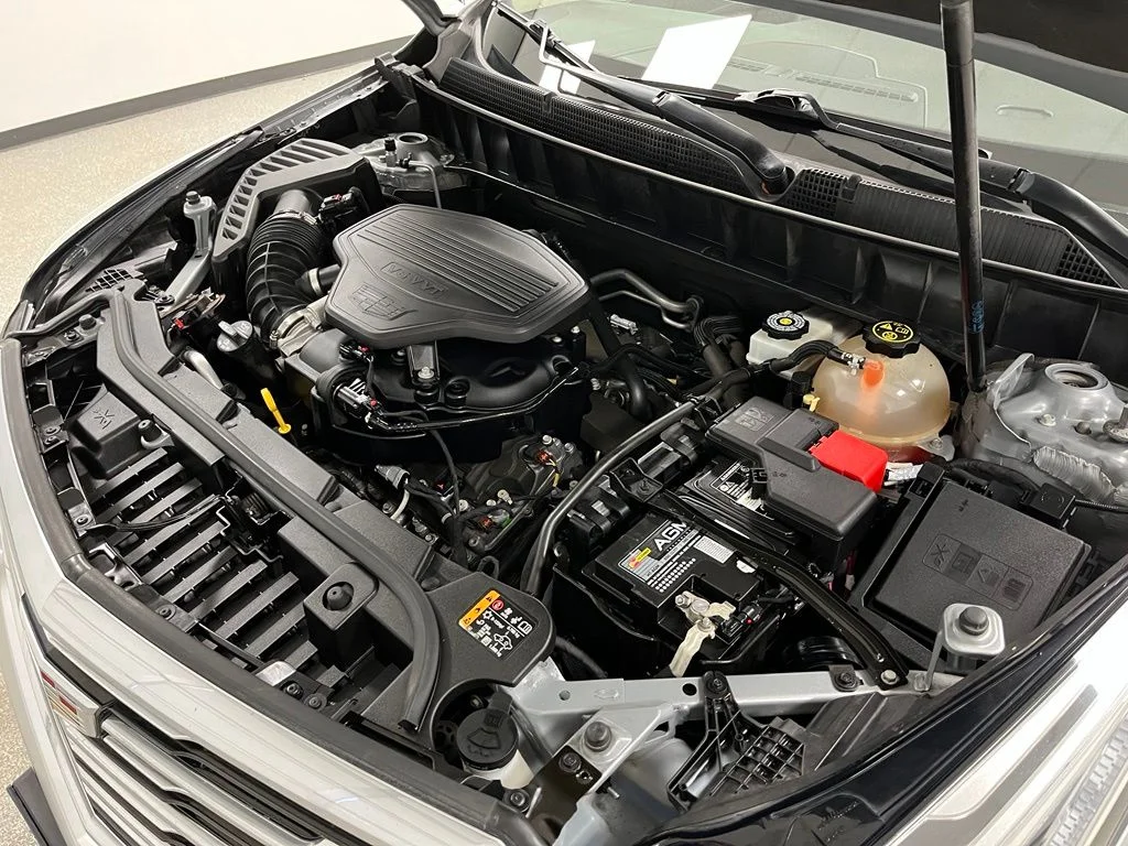 Used 2019 Silver Cadillac Premium Luxury image 60