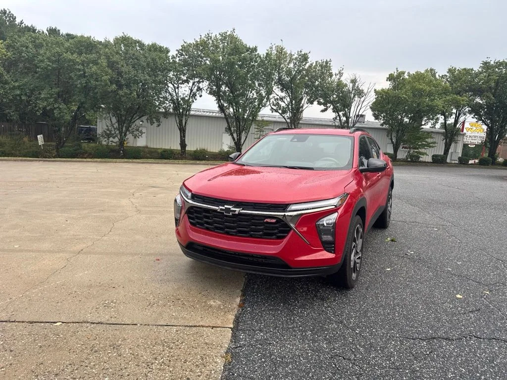Used 2026 Red Chevrolet 2RS image 2