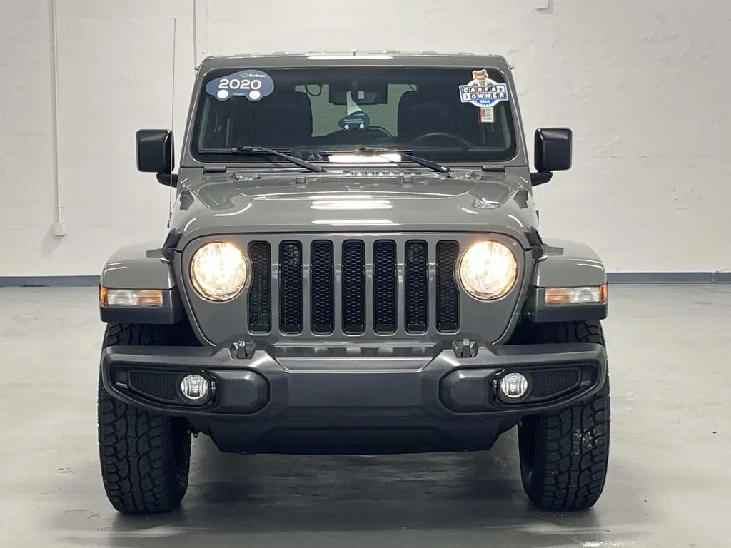 Used 2020 Sting-Gray Clearcoat Jeep Sahara Altitude 4WD 2.0L 1 Owner image 3