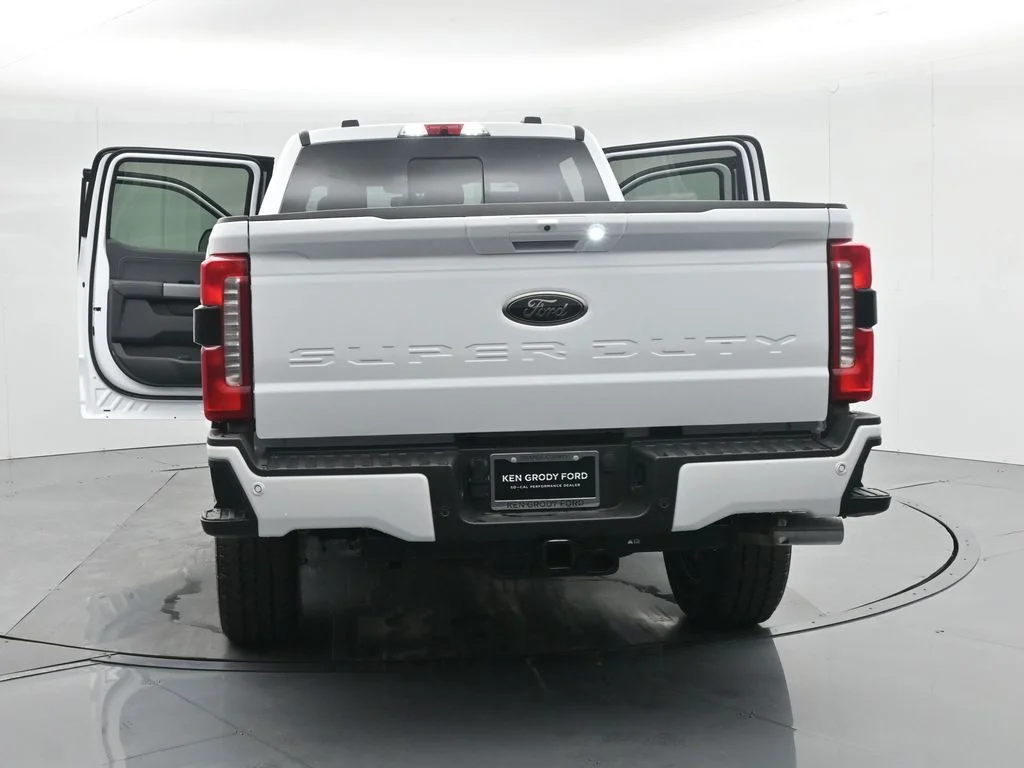 New 2026 Oxford White Ford Lariat image 15
