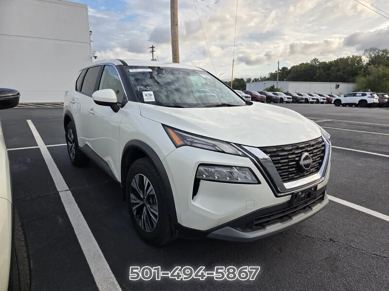 Used 2023 Pearl White NISSAN SV image 3