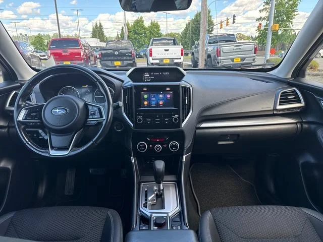 Used 2021 Ice Silver Metallic Subaru Premium image 11