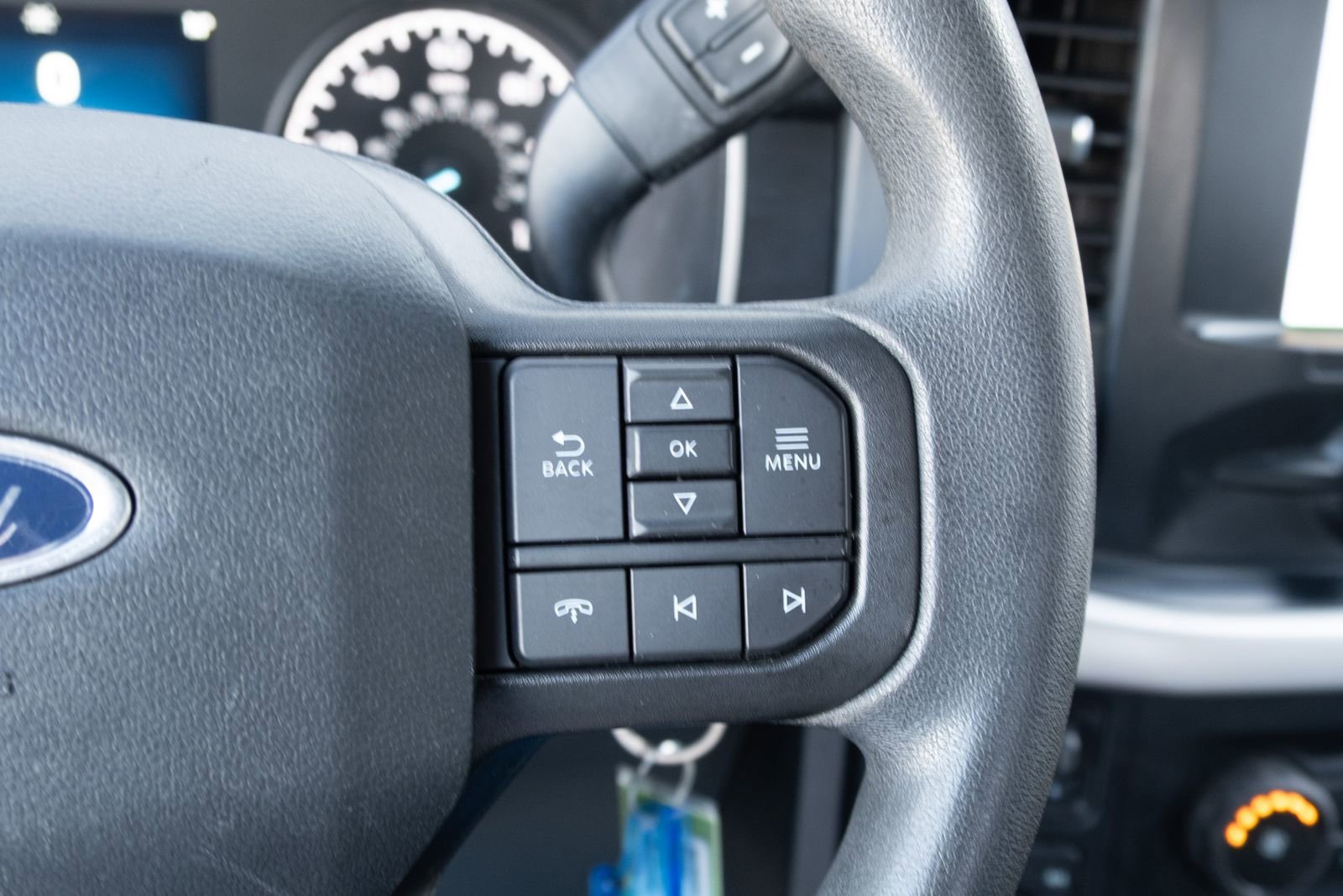 Used 2023  Ford XLT image 7