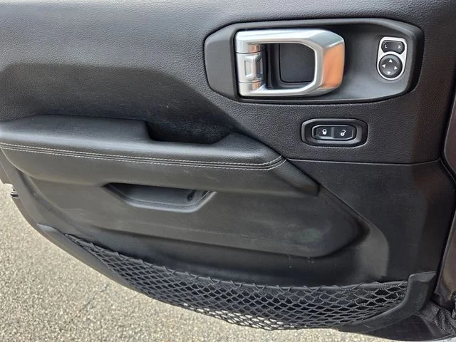 Used 2021 Gray Jeep Unlimited Sahara image 31