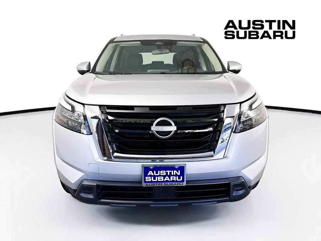 Used 2024 Silver Nissan SV image 2