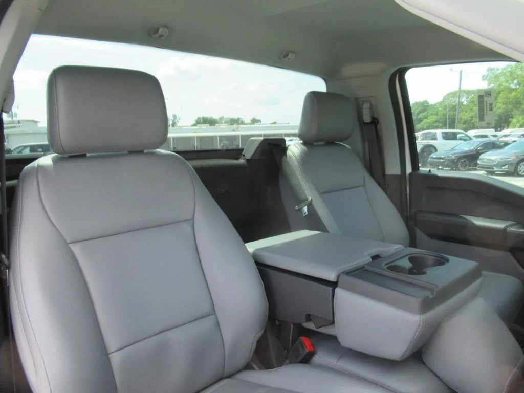 2024 Ford F-350 Super Duty Chassis Cab XL - Photo 9