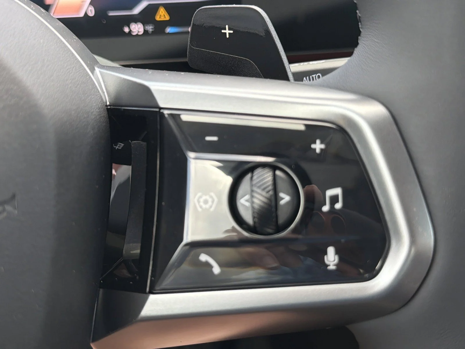 New 2026 Dune Grey Metallic BMW 30 xDrive image 31