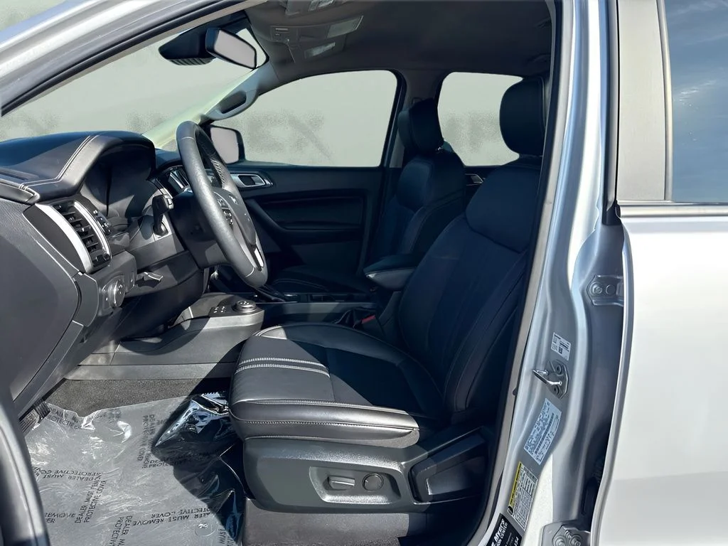 Used 2019 Silver Ford Lariat image 9