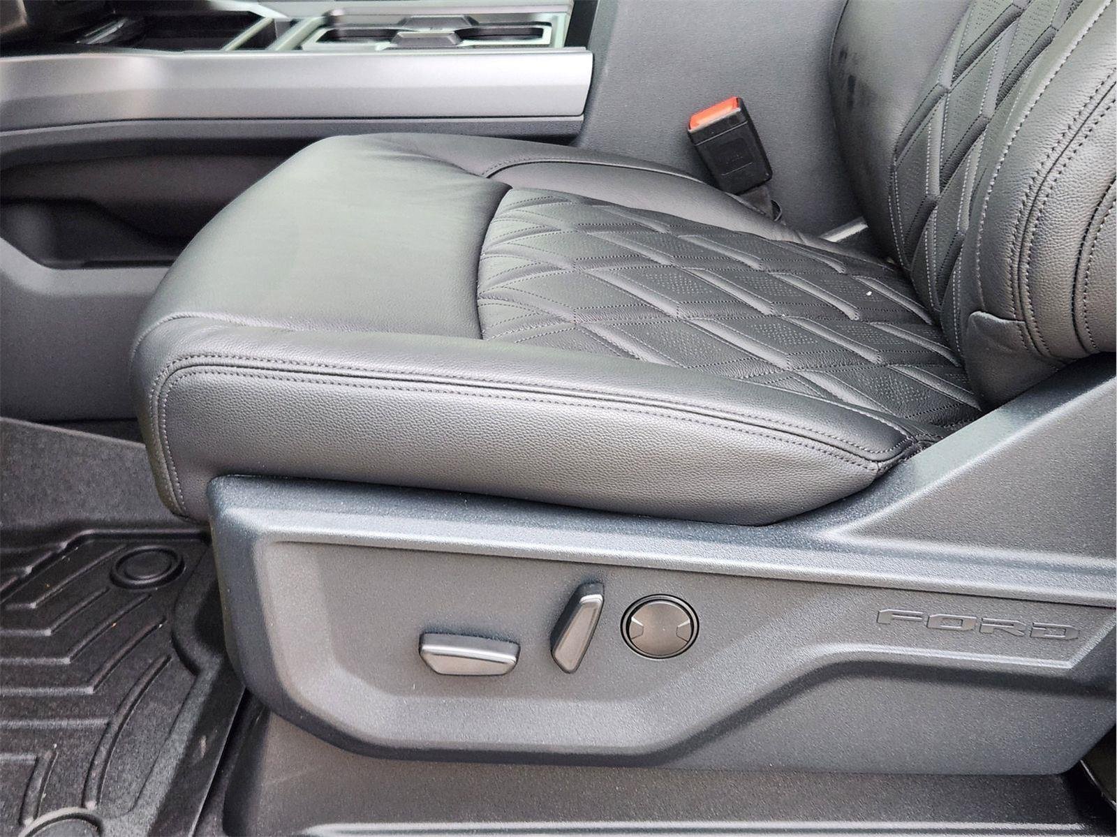 New 2026 Agate Black Metallic Ford F-250® Lariat® image 18