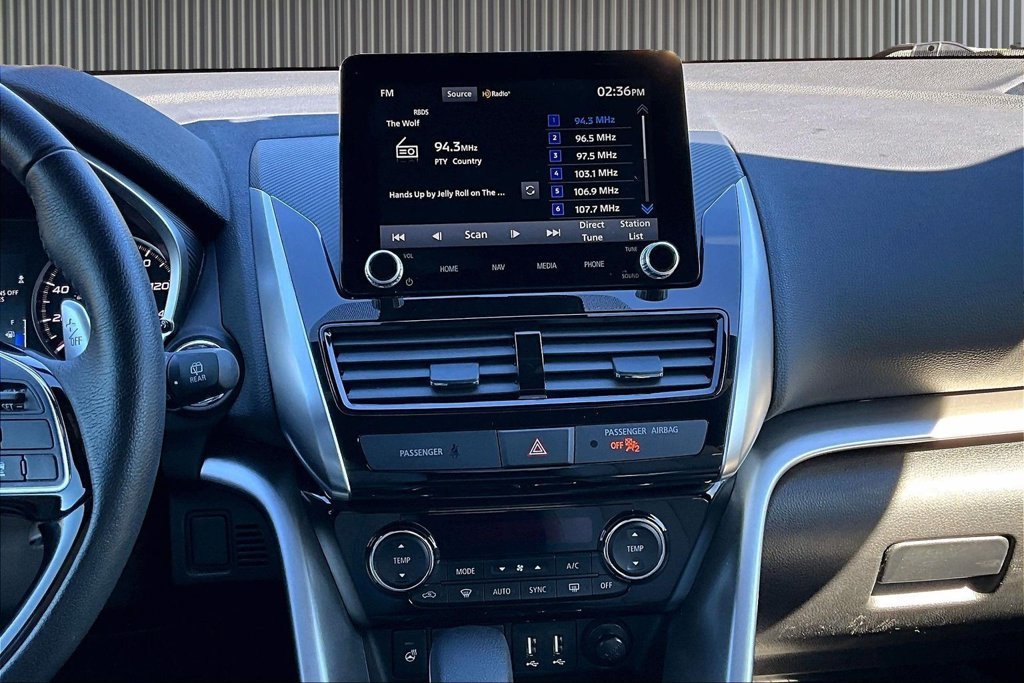 Used 2025 Gray Mitsubishi  image 9