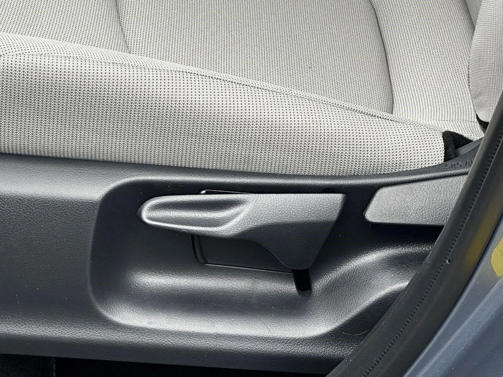 2025 Toyota Corolla Cross L - Photo 14