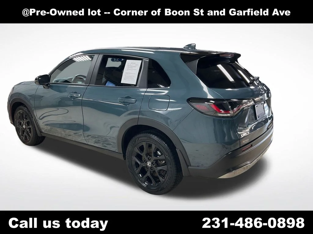 Used 2024  Honda Sport image 3