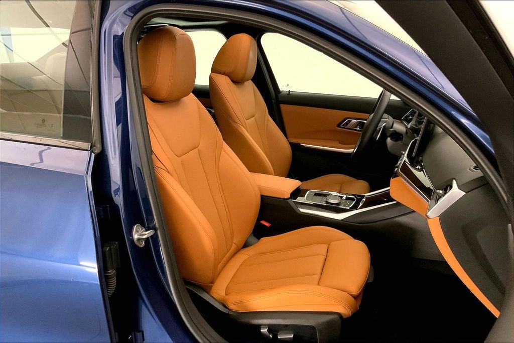 Used 2023 Phytonic Blue Metallic BMW  image 6